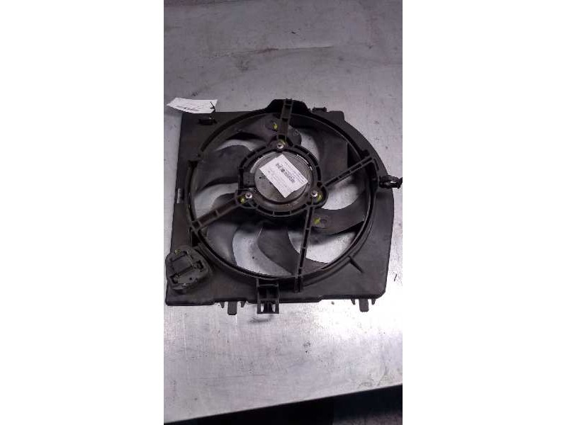 Recambio de electroventilador para renault twingo 1.5 dci diesel referencia OEM IAM 1832018000 8200531118 