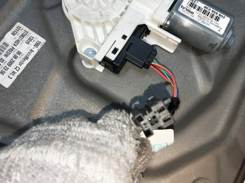 Recambio de elevalunas delantero derecho para skoda superb combi (3t5) comfort referencia OEM IAM 8K0959802  5P