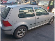 volkswagen golf iv berlina (1j1) del año 2002 2