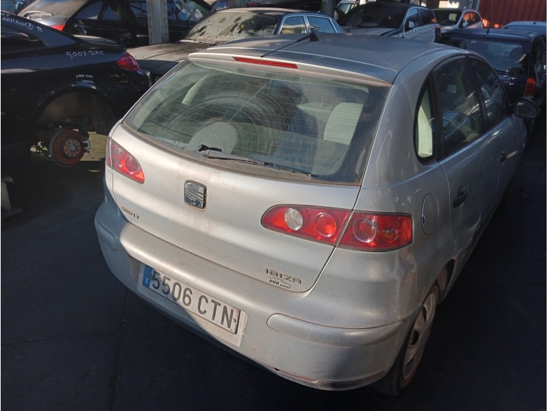 seat ibiza (6l1) del año 2004