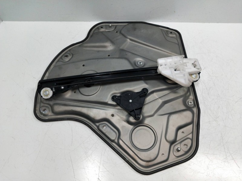 Recambio de elevalunas trasero derecho para skoda octavia berlina (1z3) 1.6 tdi dpf referencia OEM IAM 5K0959704A  5P