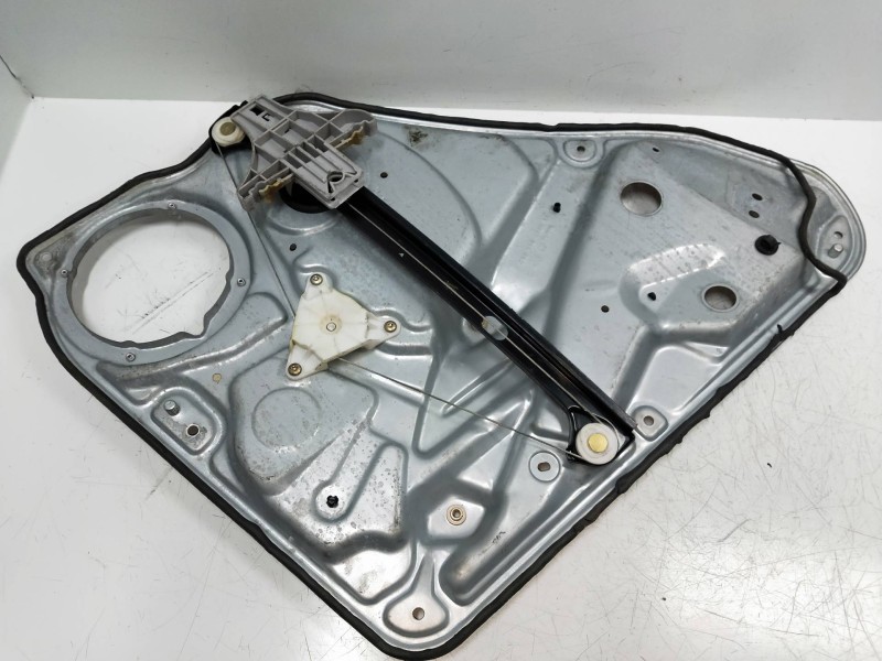 Recambio de elevalunas trasero derecho para skoda superb (3u4) 1.9 tdi referencia OEM IAM 3U0959812 3U5839752BT 