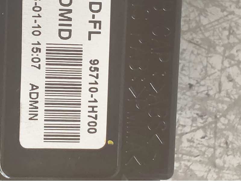 Recambio de pantalla multifuncion para kia pro_cee´d drive referencia OEM IAM 957101H700  