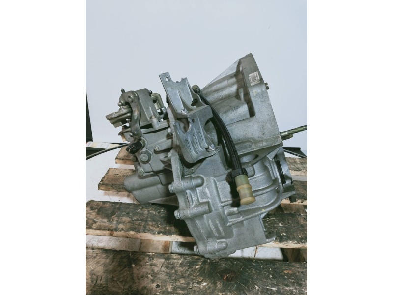 Recambio de caja cambios para renault megane ii coupe/cabrio confort authentique referencia OEM IAM ND0014 A025918 