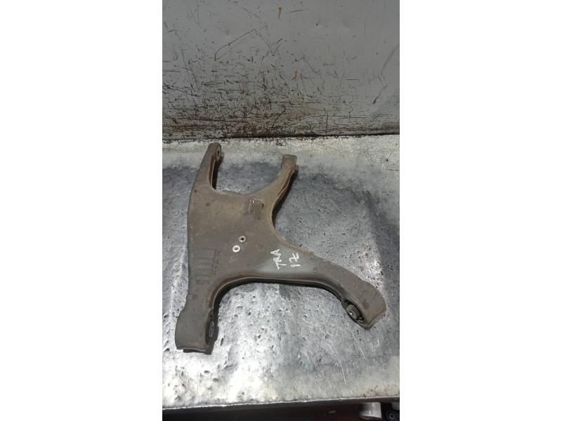 Recambio de brazo suspension inferior trasero izquierdo para audi a4 ber. (b8) 2.0 16v tdi referencia OEM IAM 8K0505311J  