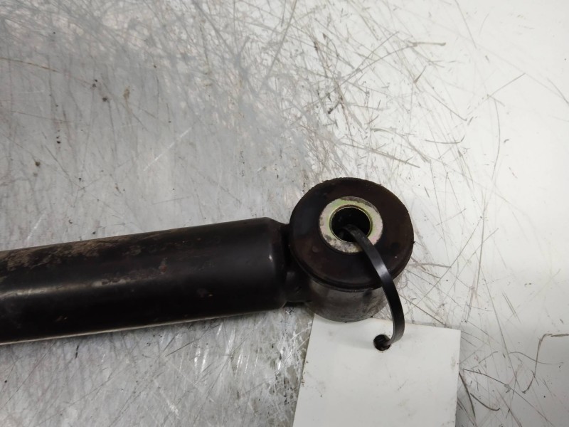 Recambio de amortiguador trasero para mazda 2 berlina (dy) 1.4 diesel cat referencia OEM IAM   