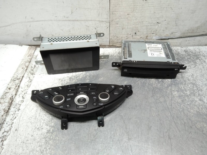 Recambio de sistema navegacion gps para nissan primera berlina (p12) acenta referencia OEM IAM 28395BA000 28090BA000 28185BA010