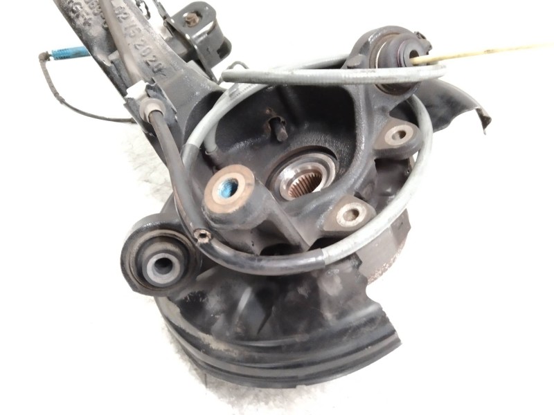 Recambio de mangueta trasera derecha para bmw x3 (e83) xdrive 20d referencia OEM IAM 33303420502  