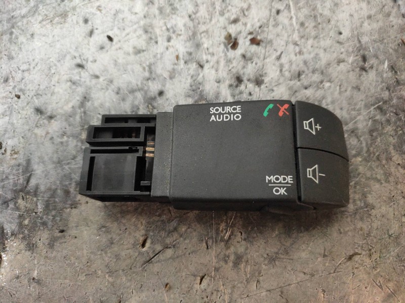 Recambio de mando multifuncion para dacia lodgy ambiance referencia OEM IAM 344422023GB  