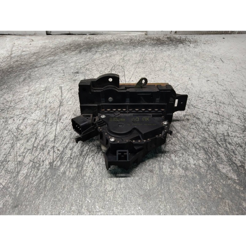 Recambio de motor cierre centralizado delantero derecho para ford focus berlina (cak) 1.8 tdci (5p) referencia OEM IAM 2S4AA2181