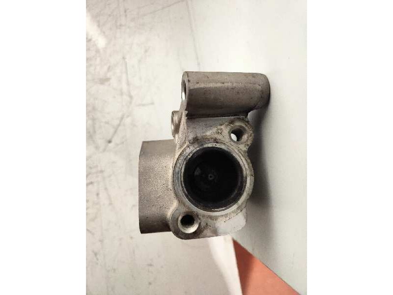 Recambio de valvula egr para kia pro_cee´d drive referencia OEM IAM 284102A350  