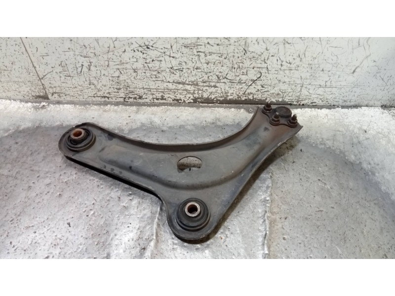 Recambio de brazo suspension inferior delantero derecho para citroen c2 sx referencia OEM IAM   