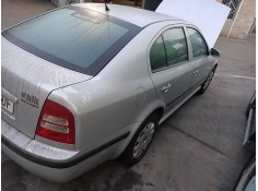 skoda octavia berlina (1u2) del año 2003 2