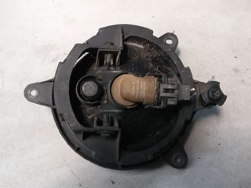 Recambio de faro antiniebla izquierdo para kia sorento 2.5 crdi cat referencia OEM IAM   