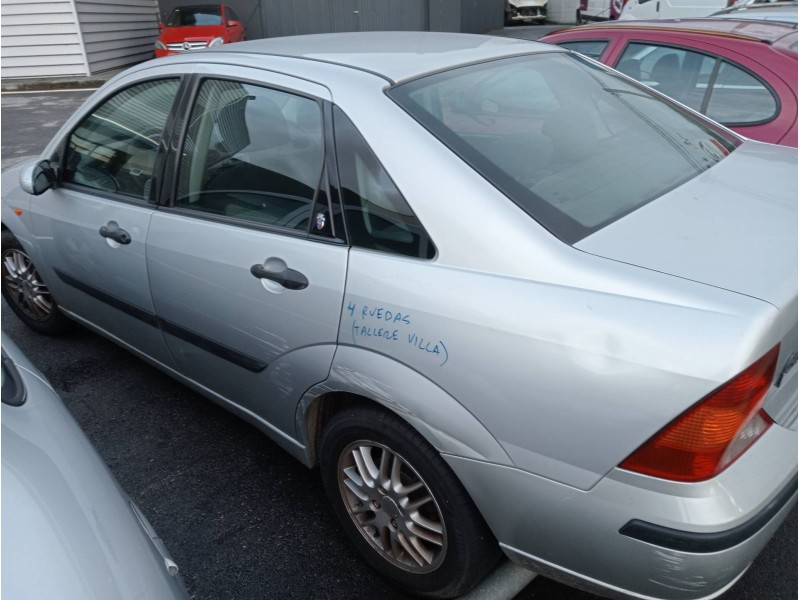 ford focus berlina (cak) del año 1999