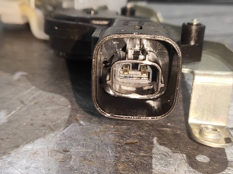 Recambio de motor cierre centralizado delantero derecho para nissan pixo (uao) acenta referencia OEM IAM   