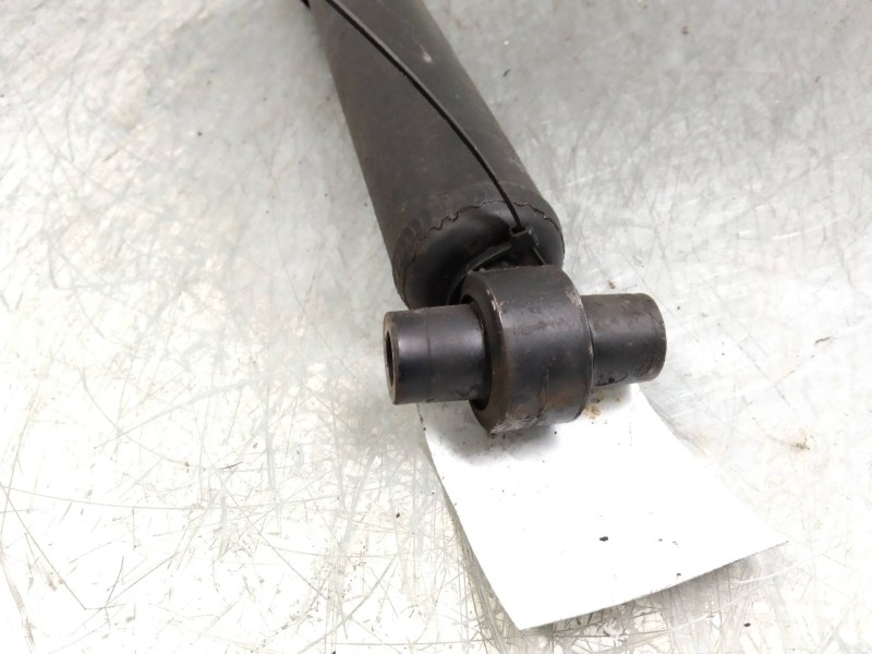 Recambio de amortiguador trasero para mazda 6 berlina (gg) 2.0 diesel cat referencia OEM IAM   