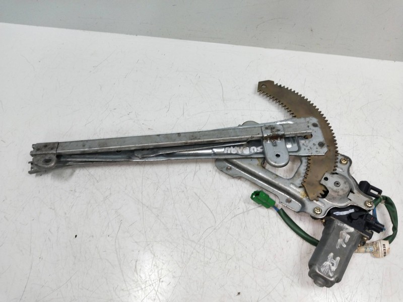 Recambio de elevalunas delantero izquierdo para subaru legacy berl./familiar b12 (be/bh) referencia OEM IAM   5P Recambio de elevalunas delantero izquierdo para subaru legacy berl./familiar b12 (be/bh) referencia OEM IAM   5P