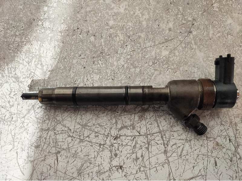 Recambio de inyector para kia pro_cee´d drive referencia OEM IAM 0445110320 338002A900 