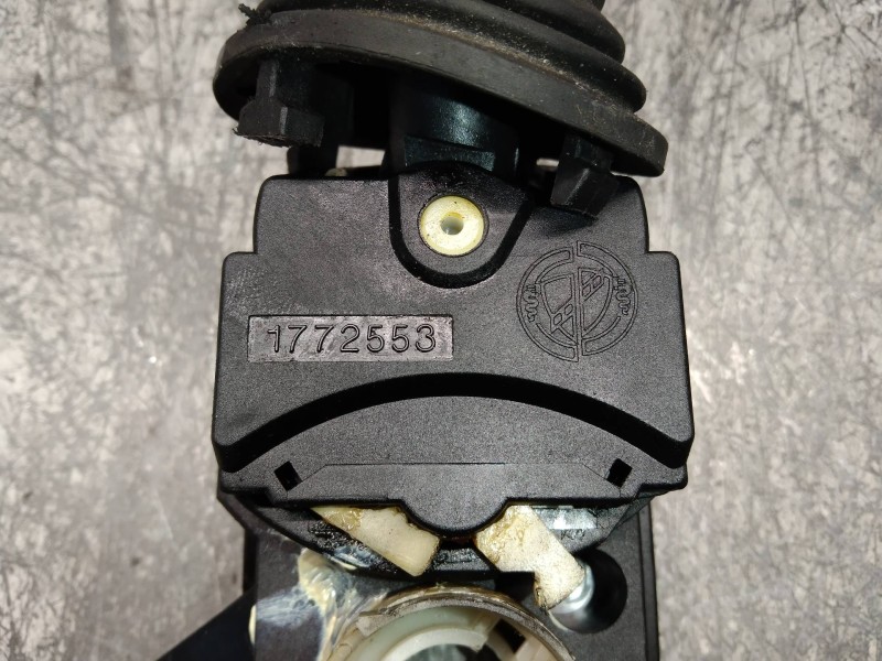 Recambio de mando luces para lancia kappa berlina 2.4 tds le referencia OEM IAM 1772553  