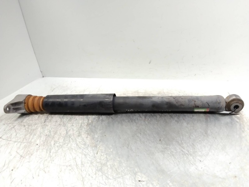 Recambio de amortiguador trasero para mazda cx-5 2.2 turbodiesel cat referencia OEM IAM   