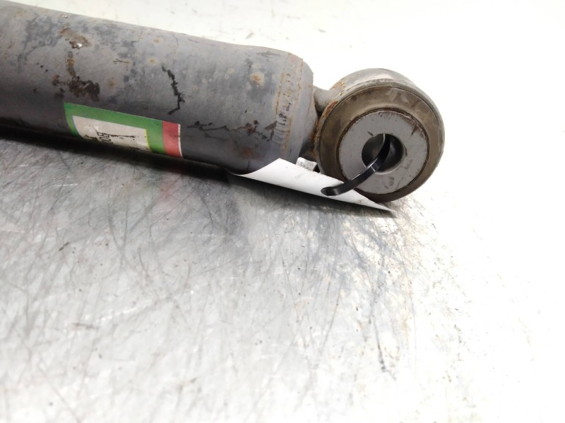 Recambio de amortiguador trasero para mazda cx-5 2.2 turbodiesel cat referencia OEM IAM   