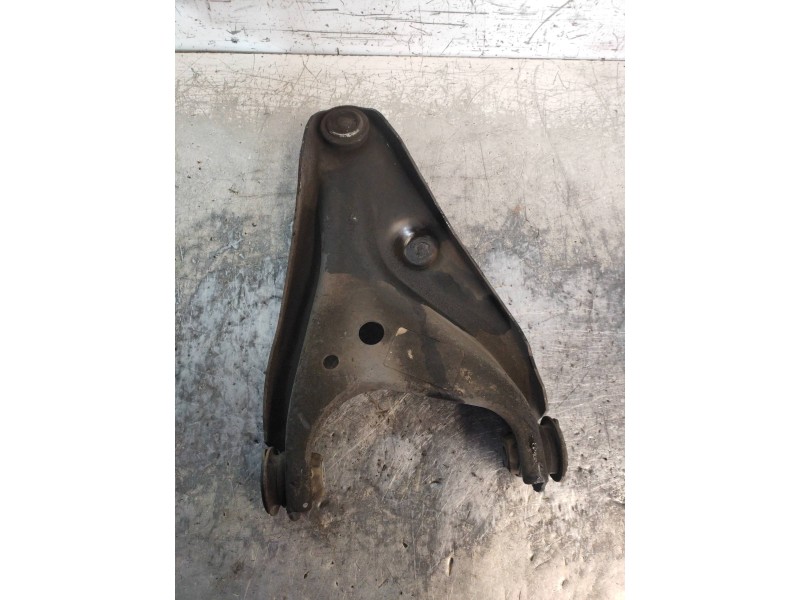Recambio de brazo suspension inferior delantero izquierdo para dacia lodgy ambiance referencia OEM IAM   