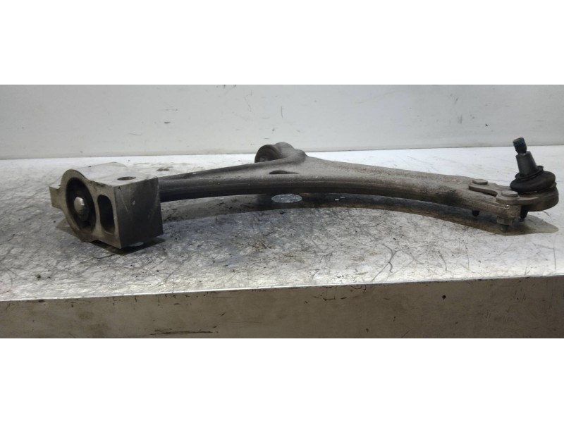 Recambio de brazo suspension inferior delantero derecho para volkswagen passat berlina (3c2) highline referencia OEM IAM   