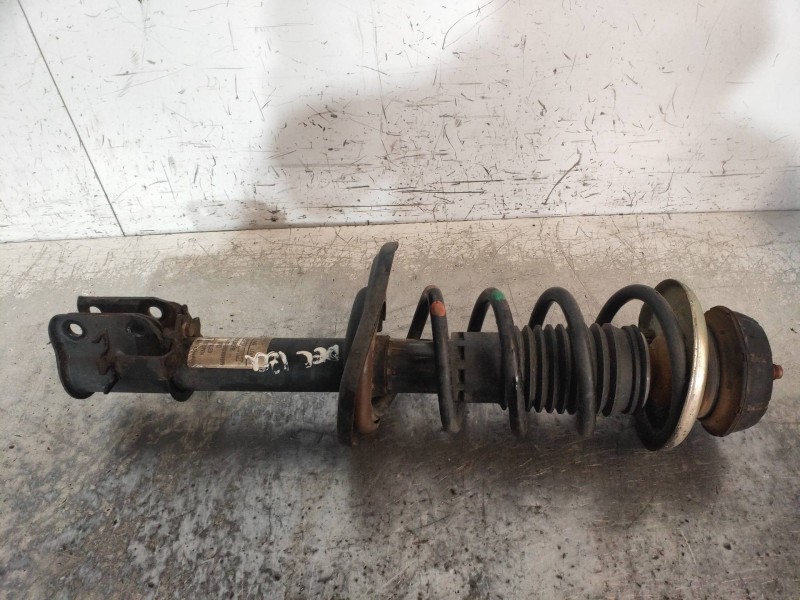 Recambio de amortiguador delantero izquierdo para dacia lodgy ambiance referencia OEM IAM 543022382R  