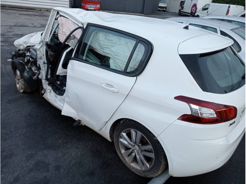peugeot 308 del año 2014