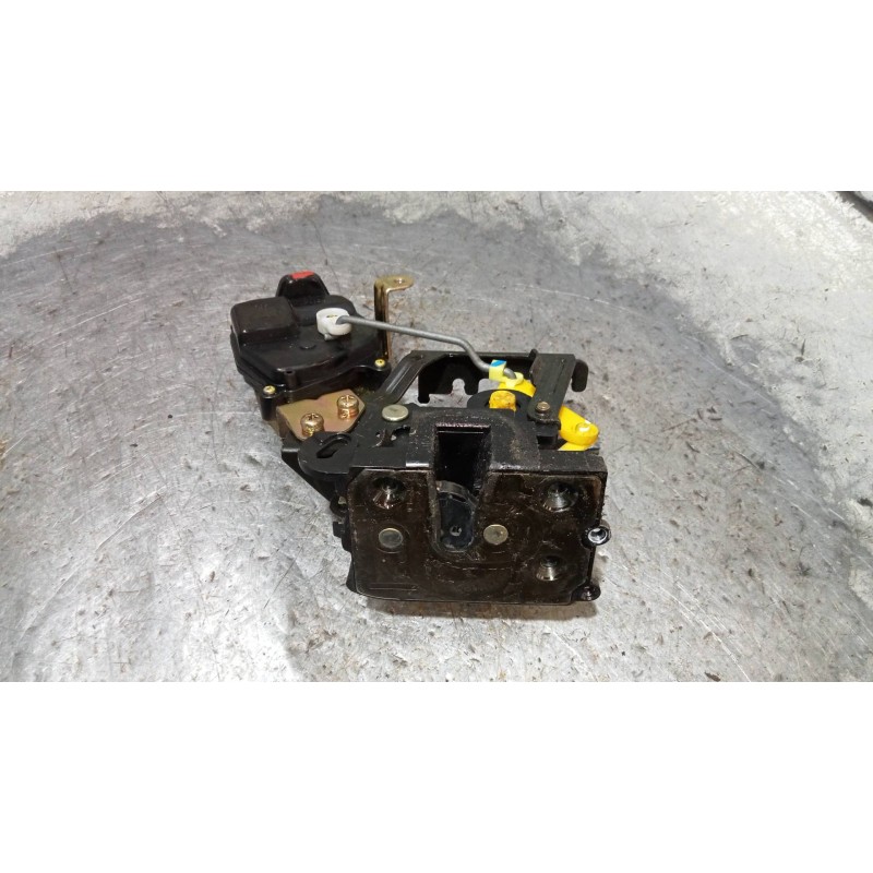 Recambio de motor cierre centralizado delantero derecho para hyundai accent (mc) gl crdi referencia OEM IAM   
