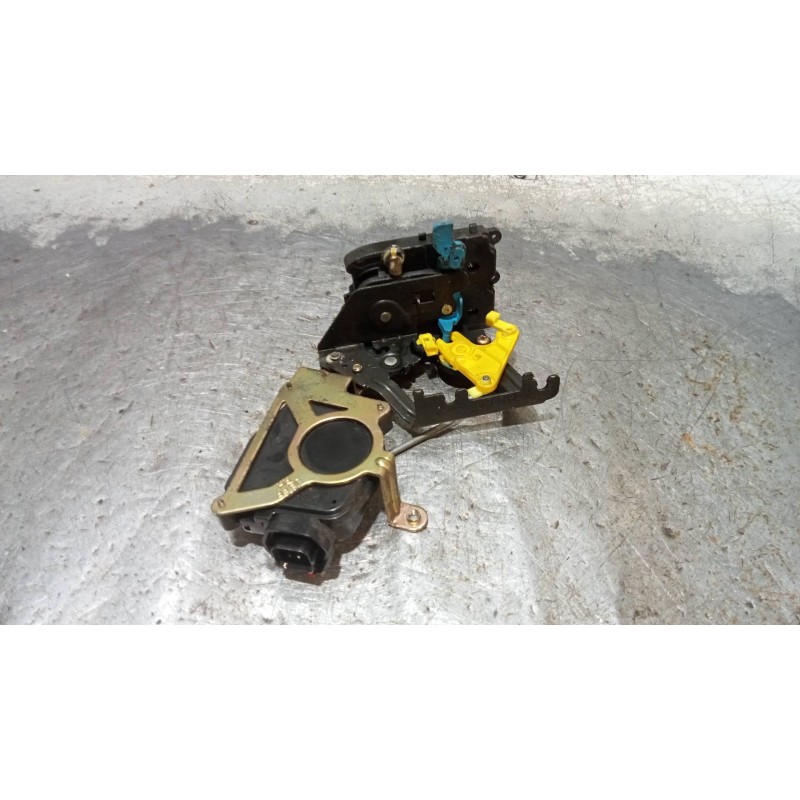 Recambio de motor cierre centralizado delantero derecho para hyundai accent (mc) gl crdi referencia OEM IAM   