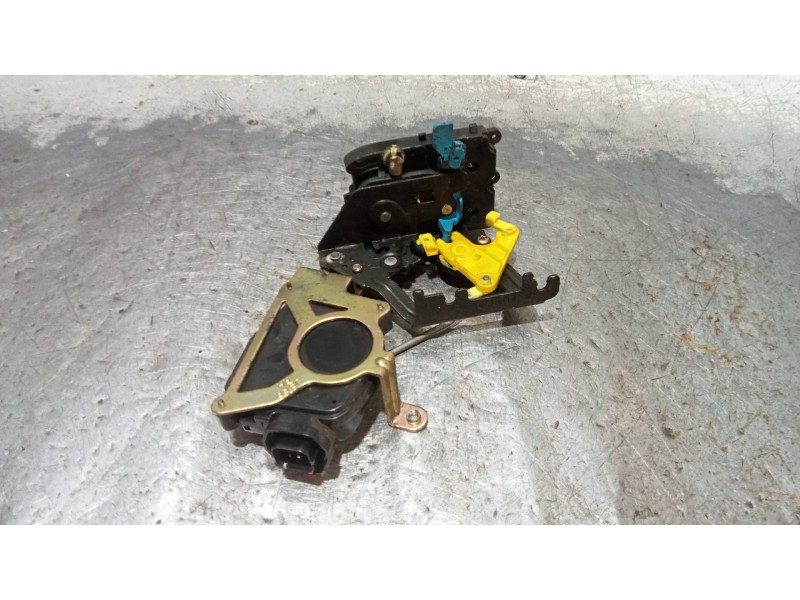 Recambio de motor cierre centralizado delantero derecho para hyundai accent (mc) gl crdi referencia OEM IAM   