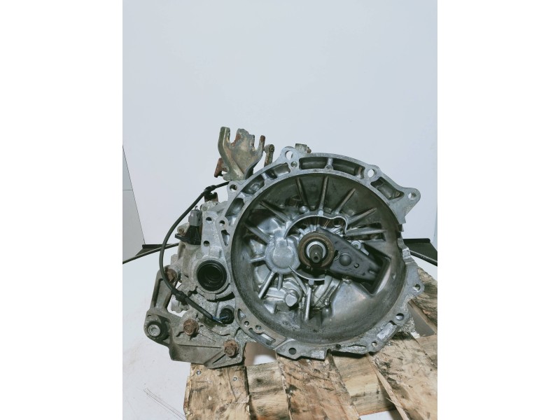 Recambio de caja cambios para mazda 3 berlina (bk) 2.0 sportive referencia OEM IAM GC070  