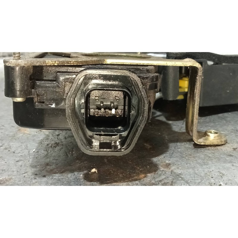 Recambio de motor cierre centralizado trasero derecho para hyundai accent (mc) gl crdi referencia OEM IAM   