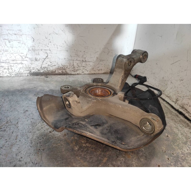Recambio de mangueta delantera izquierda para mercedes clase b (w245) 180 cdi (245.207) referencia OEM IAM   