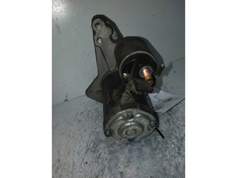 Recambio de motor arranque para dacia sandero stepway referencia OEM IAM M000T46571ZT 2330000779R 