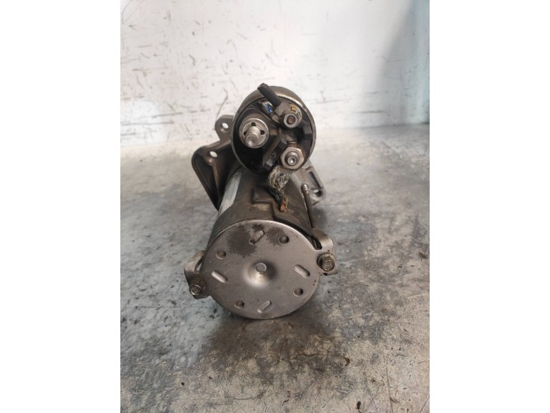 Recambio de motor arranque para dacia lodgy ambiance referencia OEM IAM 233003329R  