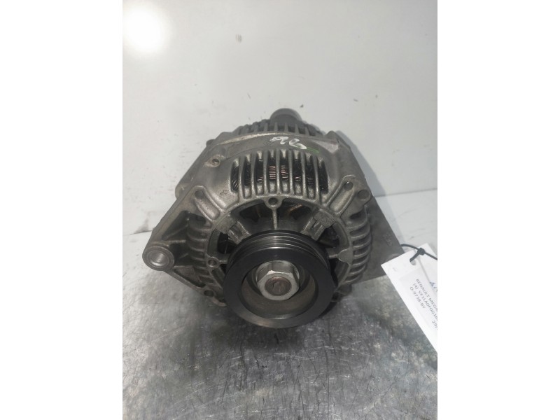 Recambio de alternador para renault megane i classic (la0) 1.6e rn referencia OEM IAM 8200862865  