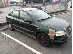opel astra g berlina del año 2000
