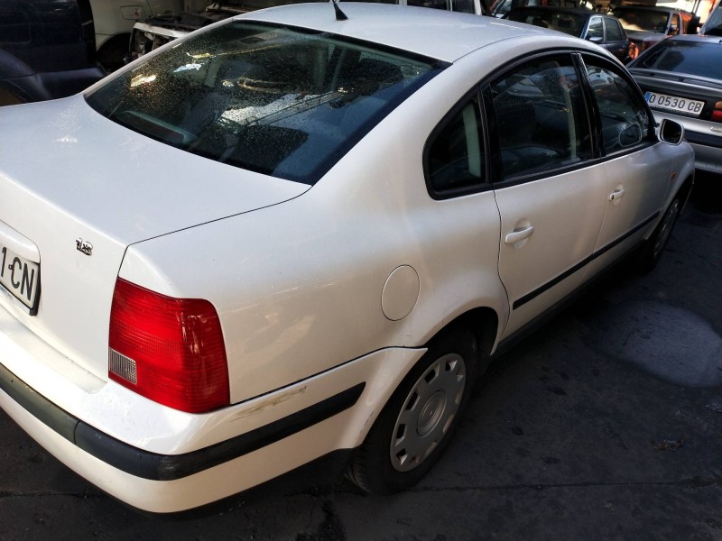volkswagen passat berlina (3b2) del año 1997