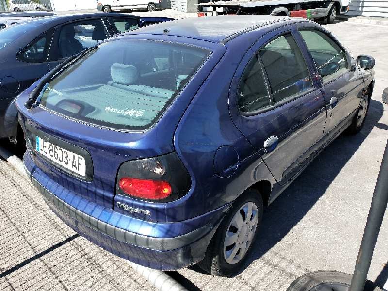 renault megane i berlina hatchback (ba0) del año 1998