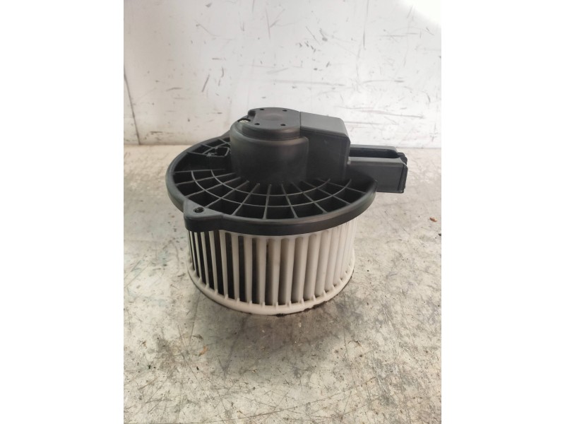 Recambio de motor calefaccion para mazda 6 berlina (gg) 2.0 crtd 120 active (5-ptas.) referencia OEM IAM 8727000361 HB111GP9EA02