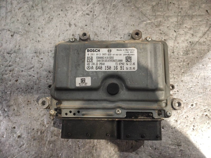 Recambio de centralita motor uce para mercedes clase b (w245) 180 cdi (245.207) referencia OEM IAM 0281013965 A6401501691 