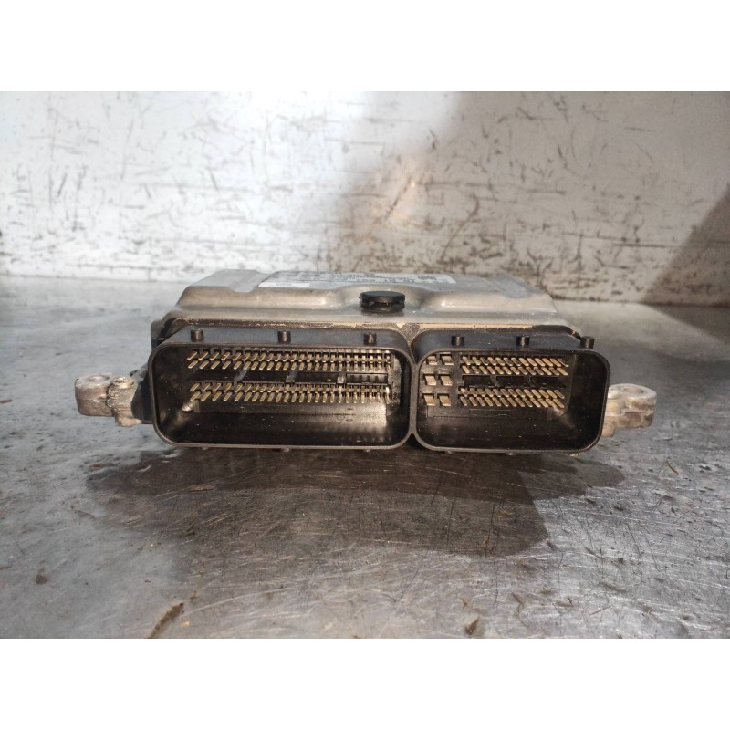 Recambio de centralita motor uce para mercedes clase b (w245) 180 cdi (245.207) referencia OEM IAM 0281013965 A6401501691 