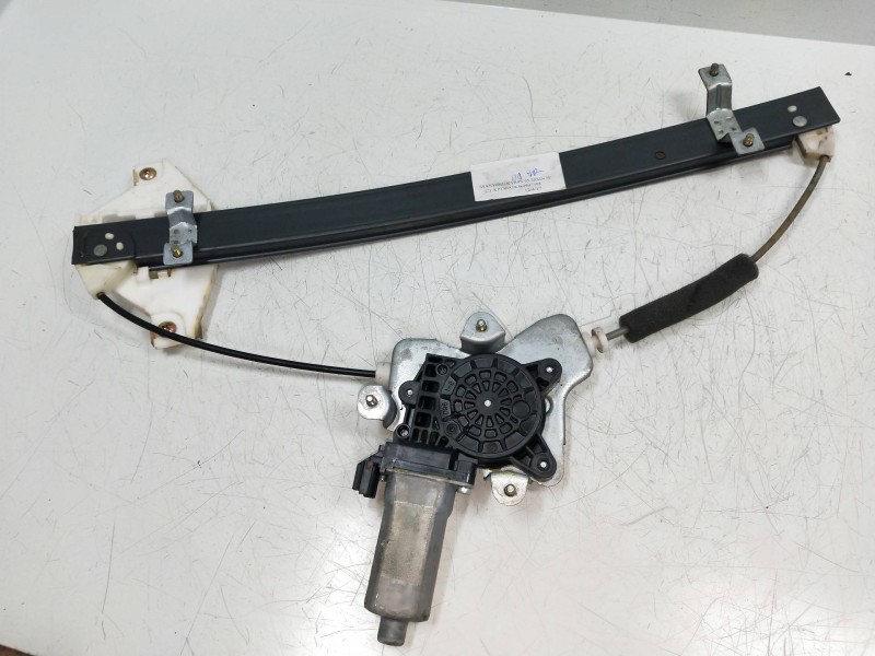 Recambio de elevalunas trasero derecho para ssangyong kyron 2.0 referencia OEM IAM 8810021012  5P