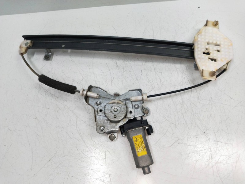 Recambio de elevalunas trasero derecho para ssangyong kyron 2.0 referencia OEM IAM 8810021012  5P