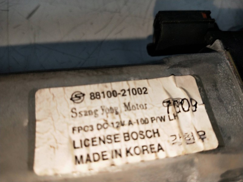 Recambio de elevalunas trasero izquierdo para ssangyong kyron 2.0 referencia OEM IAM 8810021002  5P