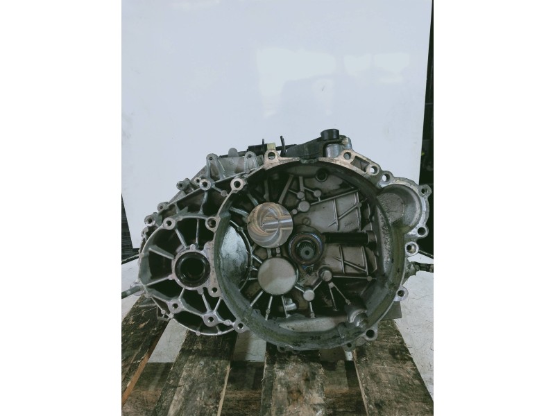 Recambio de caja cambios para volvo v60 kombi kinetic referencia OEM IAM BG9R7002KA T1GG4 130111 111342 6V