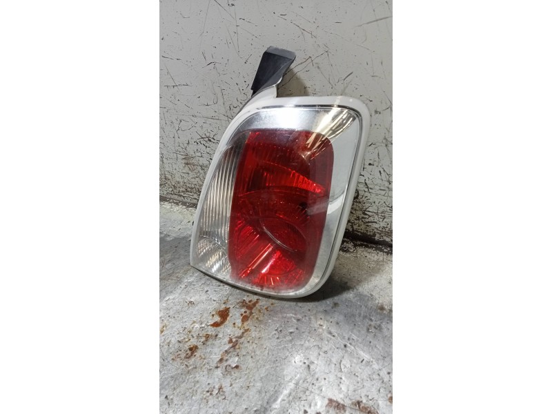 Recambio de piloto trasero derecho para fiat nuova 500 (150) 1.2 cat referencia OEM IAM 51885544  